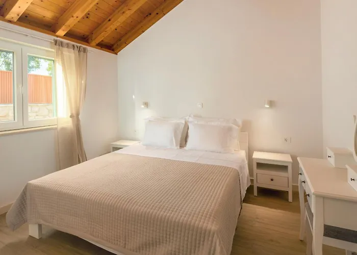 Di Perla By Interhome * Primošten